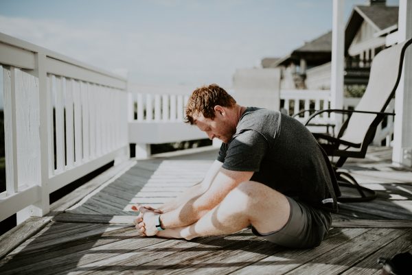 Le yoga sur chaise, la nouvelle mode du sport au bureau ?